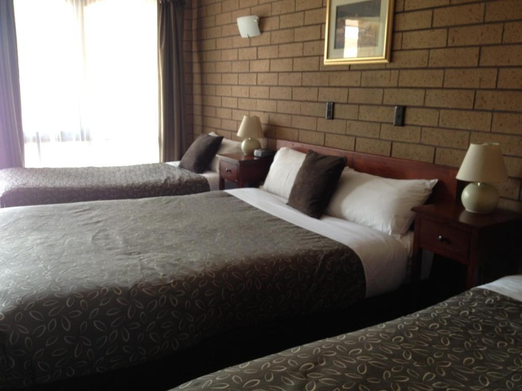 Rippleside Park Motor Inn Geelong Room photo